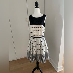 TAYLOR BLACK & WHITE DRESS